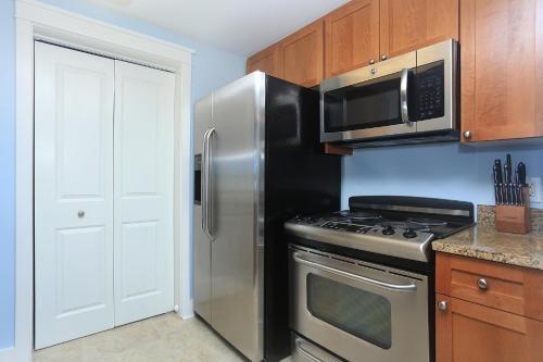 Apartamento Waterscape B203 - 1045246 Condo