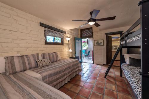 Marathon Villa