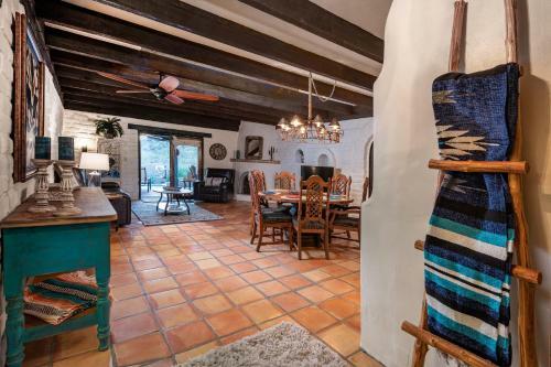 Marathon Villa