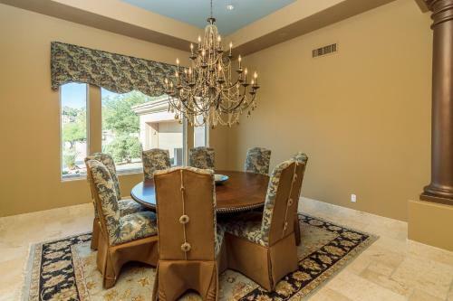 Casa Captiva Home