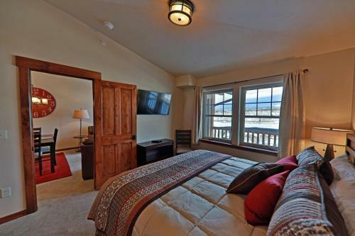 Apartamento Cozens Pointe Condo
