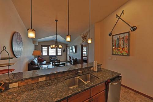 Apartamento Cozens Pointe Condo
