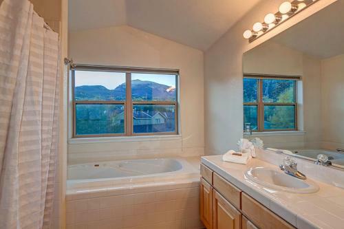 Apartamento Crossroads Townhome 681b