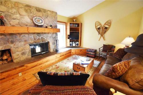 Cross Creek 203 (condo)