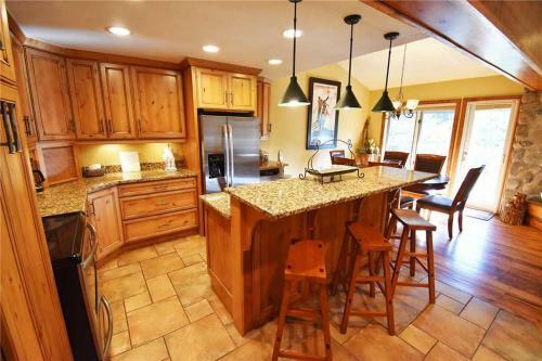 Cross Creek 203 (condo)