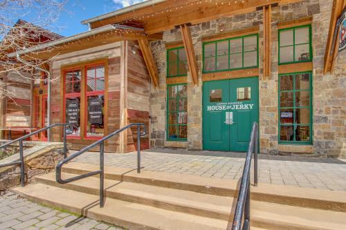 Apartamento Ten Mile Condos