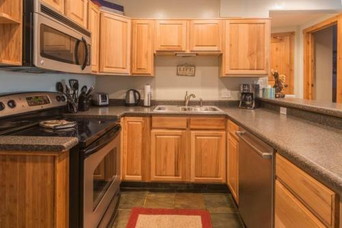 2 Bedroom Condo In Frisco