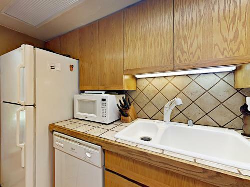 Creekside Townhouse #300