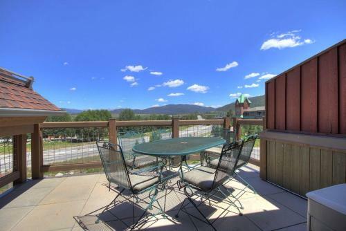 B201 Watertower Place Townhouse