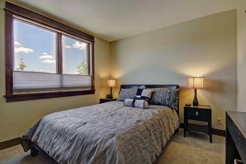 B201 Watertower Place Townhouse