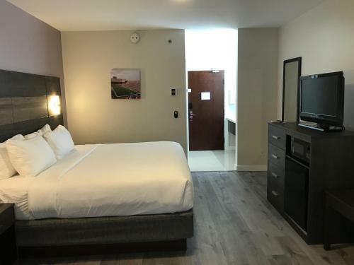 Hom, A Trademark Collection Hotel
