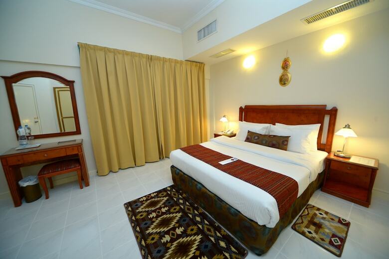 Hotel Nejoum Al Emarate