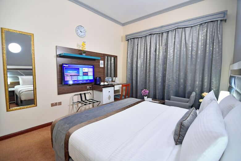 Hotel Nejoum Al Emarate
