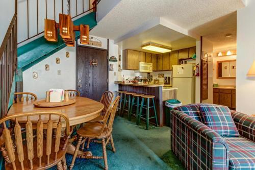Brianwood Condos