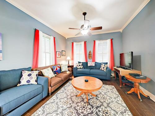 1218 Avenue M 1/2 Home