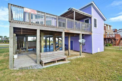 A Sunny Sandbar Holiday Home