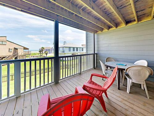 17603 Termini San Luis Pass Rd Townhouse