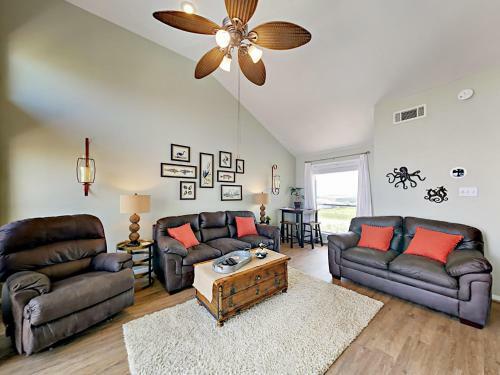 17603 Termini San Luis Pass Rd Townhouse