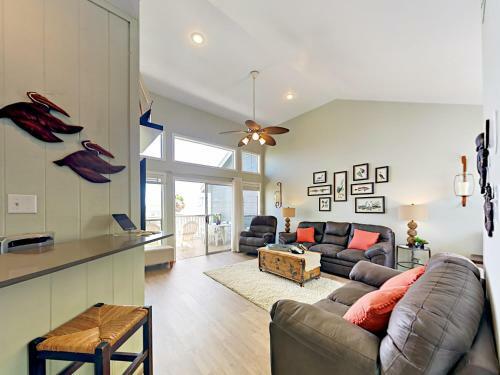 17603 Termini San Luis Pass Rd Townhouse