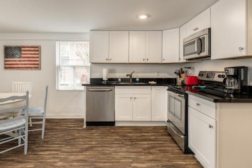 38th Street Retreat - Master Unit