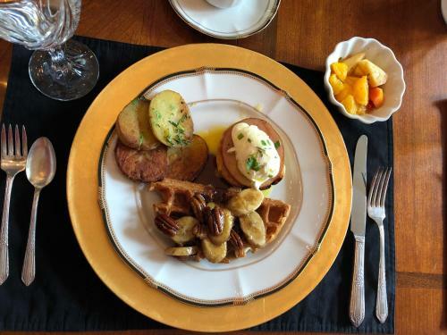 Avenue O Bed And Breakfast