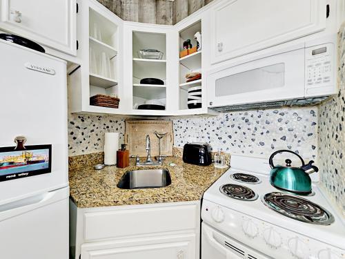 6102 Seawall Blvd Cottage Unit 268