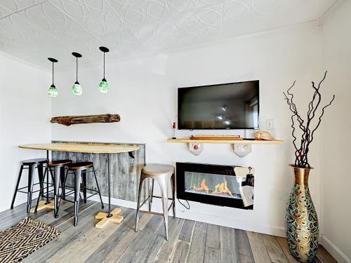 6102 Seawall Blvd Cottage Unit 268