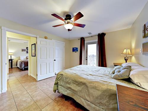 Galveston Sportsman Road Beach Home