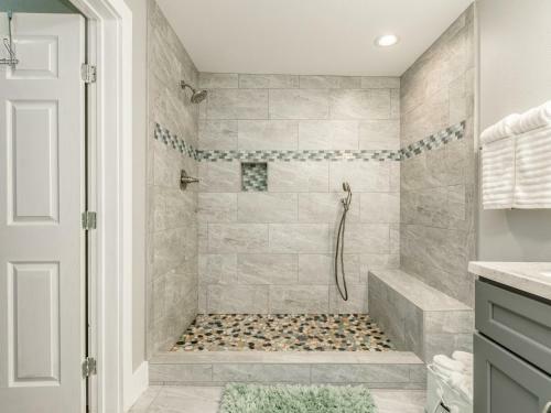 2626 Avenue Q Home