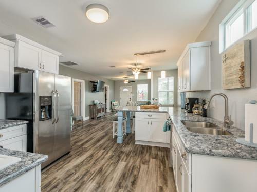 2626 Avenue Q Home