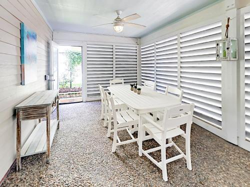 2611 Avenue Q Cottage