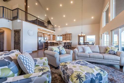 Shundahai Lodge At Bear Lake