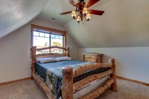 Lodge With Beach Access