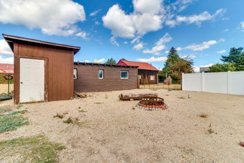 Lodge With Beach Access