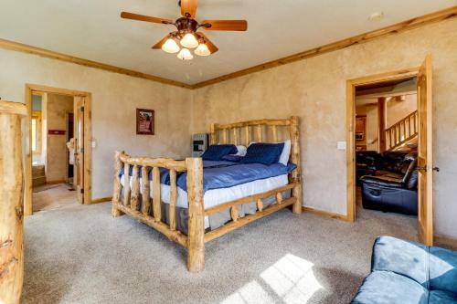 Lodge With Beach Access