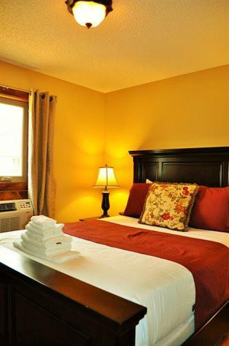 Apartamento Yellowstone Condos & Suites