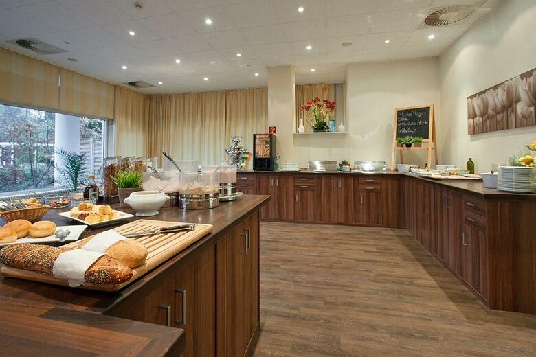 Hotel Azimut Berlin City South