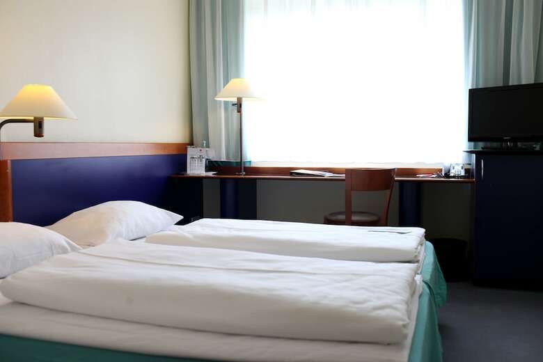Hotel Azimut Berlin City South