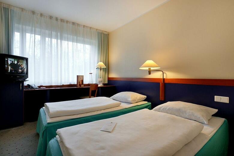 Hotel Azimut Berlin City South