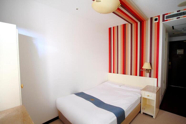 Hotel New Osaka Shinsaibashi