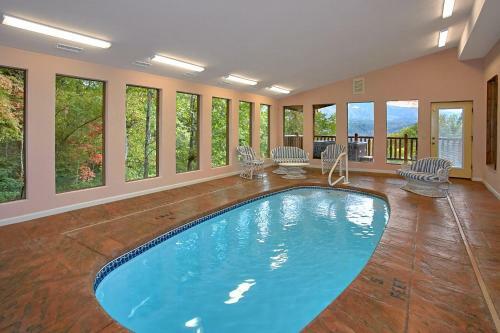Splash Mansion #500 - Five Bedroom Cabin