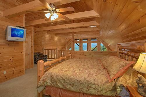 Splash Mansion #500 - Five Bedroom Cabin