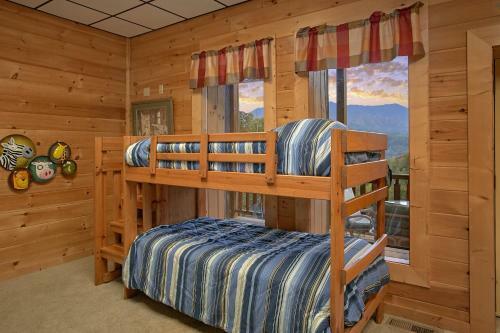 Splash Mansion #500 - Five Bedroom Cabin