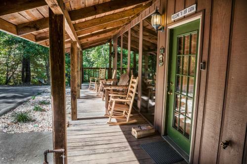 Mountain View Lodge 5 Bedroom Cabin
