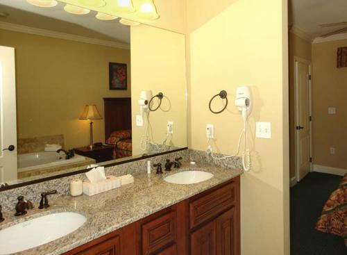 Apartamento Bon Air Condo #1072