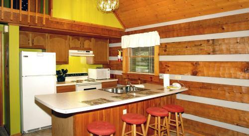 Parkside Party #1676 - One Bedroom Cabin