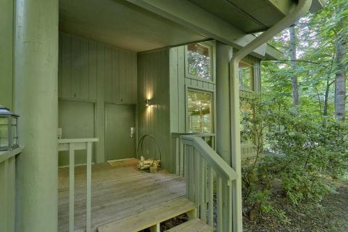 1228 Creekside Serenade
