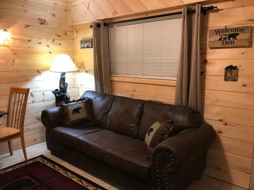 Downtown Gatlinburg Apartment