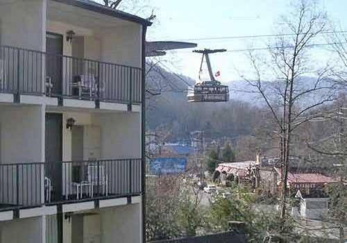 Downtown Gatlinburg Apartment