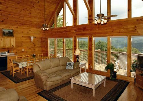 Awesome Views #701 - Six Bedroom Cabin